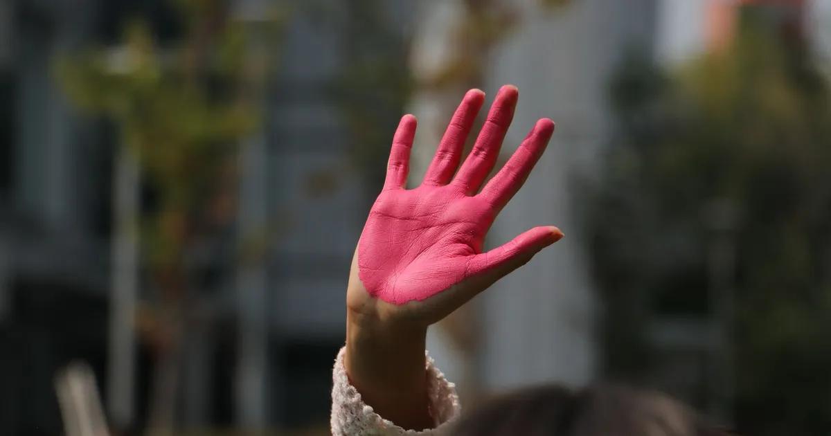 Pinkwashing corporativo: cómo detectarlo y qué hacer
